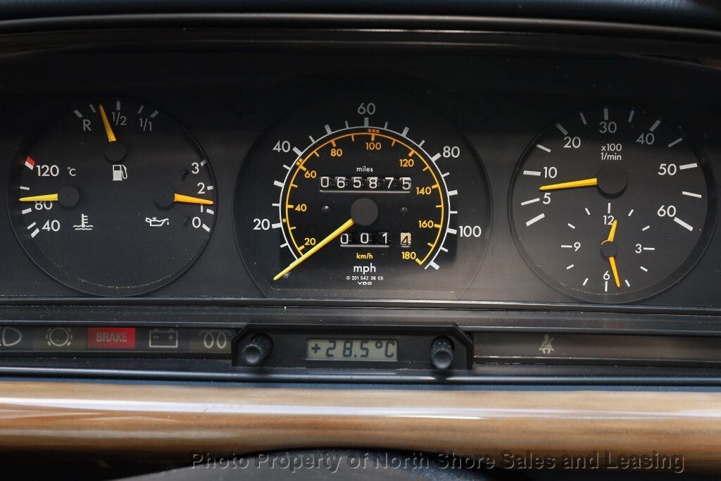 1984 Mercedes-Benz 190D - photo 11