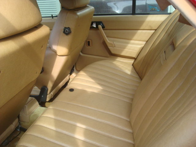 1984 Mercedes-Benz 190-Series Base - photo 12