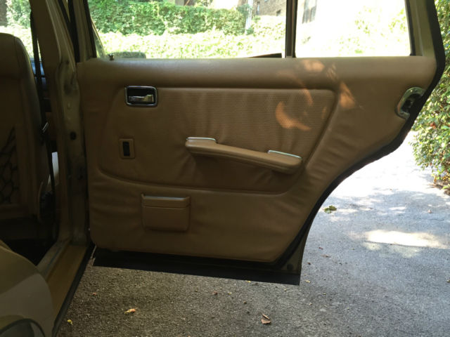 1980 Mercedes-Benz 200-Series 230TE Wagon - photo 11