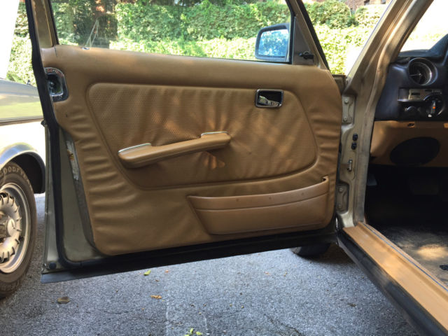 1980 Mercedes-Benz 200-Series 230TE Wagon - photo 13