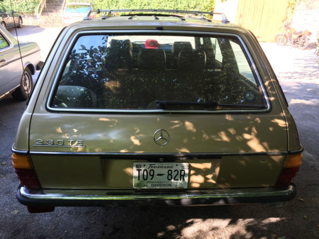 1980 Mercedes-Benz 200-Series 230TE Wagon - photo 3