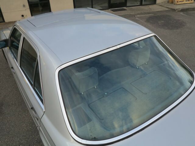 1984 Mercedes-Benz 200-Series 280SE - photo 5