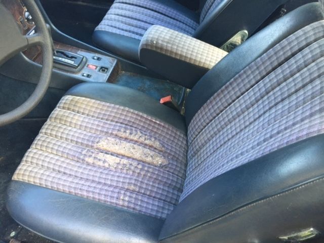 1980 Mercedes-Benz SL-Class DB 930 Silver-Blue Metallic* w. cloth interior. - photo 12
