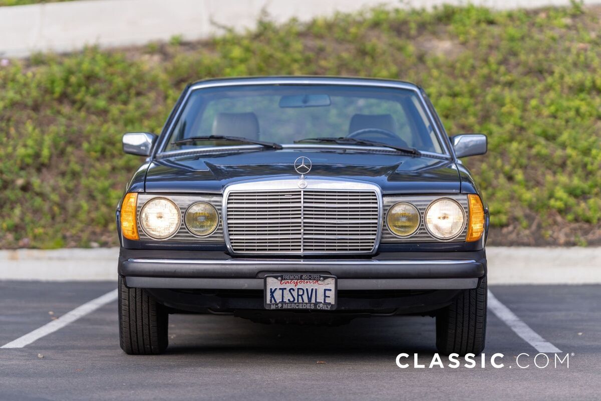 1984 Mercedes-Benz 300-Series 300 CD - photo 2