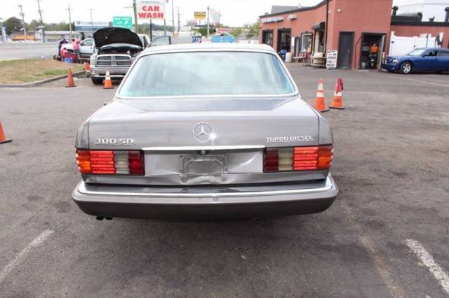 1984 Mercedes-Benz S-Class 300 SD 4dr Turbodiesel Sedan - photo 12