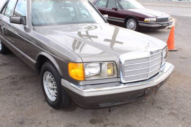 1984 Mercedes-Benz S-Class 300 SD 4dr Turbodiesel Sedan - photo 6