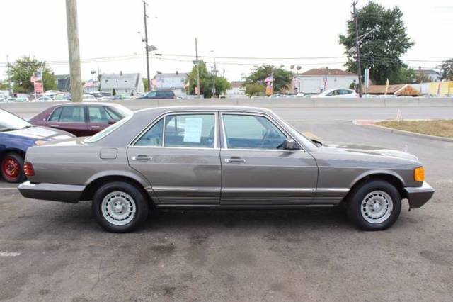 1984 Mercedes-Benz S-Class 300 SD 4dr Turbodiesel Sedan - photo 9