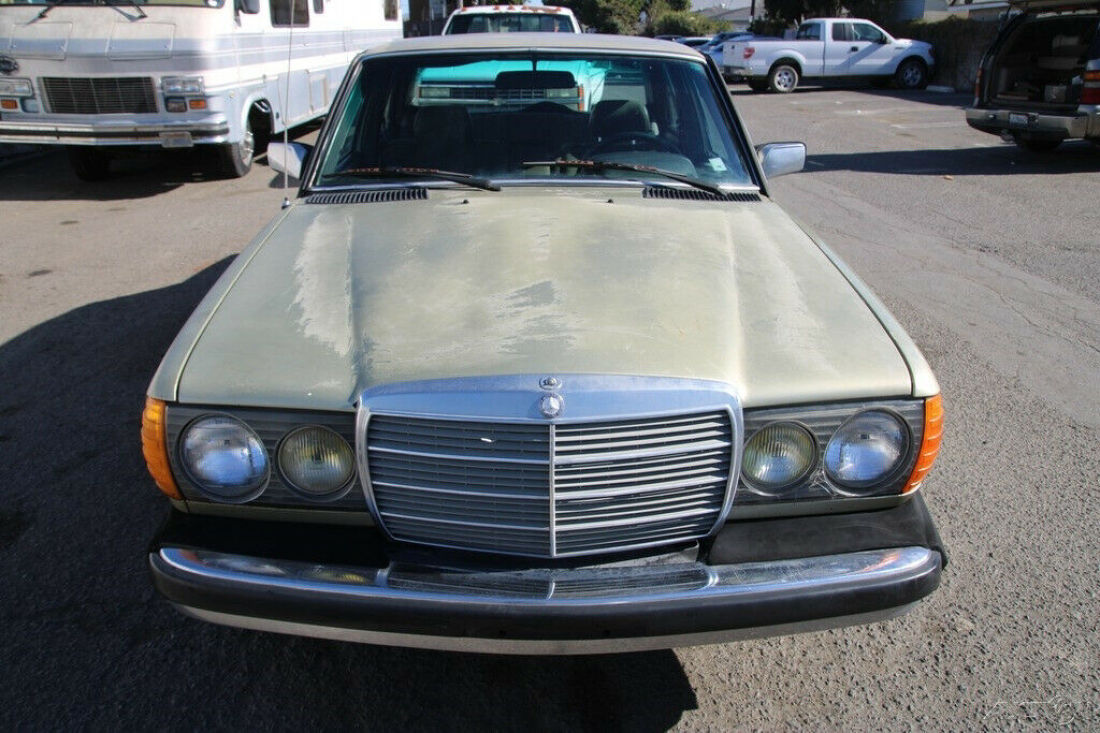 1984 Mercedes-Benz 300-Series 300 D - photo 10