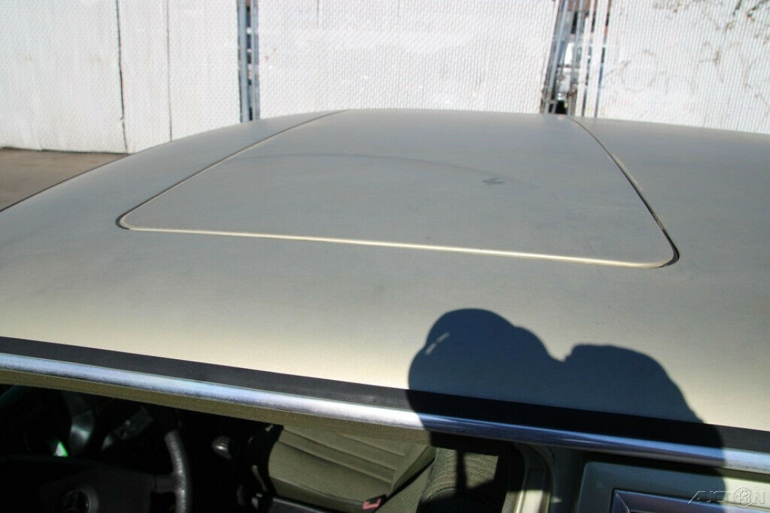 1984 Mercedes-Benz 300-Series 300 D - photo 11