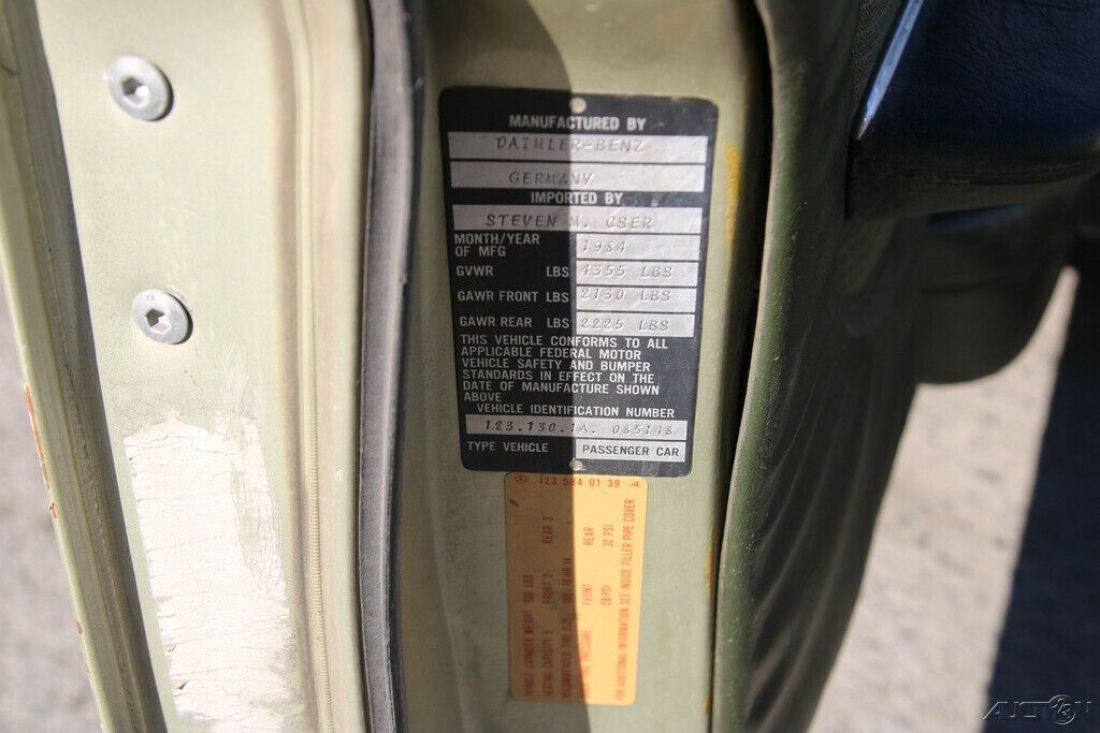 1984 Mercedes-Benz 300-Series 300 D - photo 12