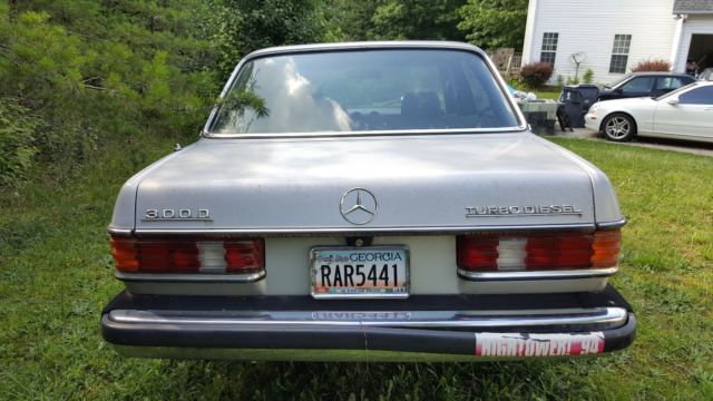 1984 Mercedes-Benz 300 DT 1984 Mercedes-Benz 300-Series