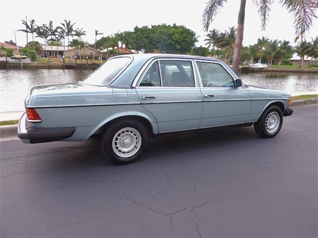 1984 Mercedes-Benz 300 Series 300D-T - photo 5