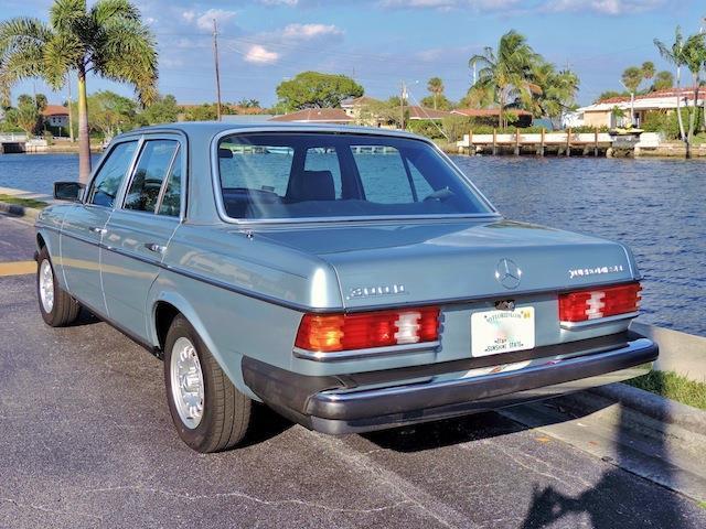 1984 Mercedes-Benz 300 Series 300D-T - photo 7