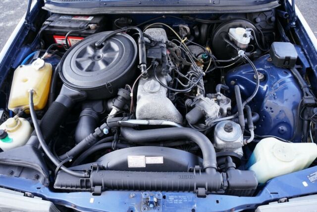 1984 Mercedes-Benz 300-Series 300TD-T  RUNS AND DRIVES GREAT SUPER CLEAN - photo 11