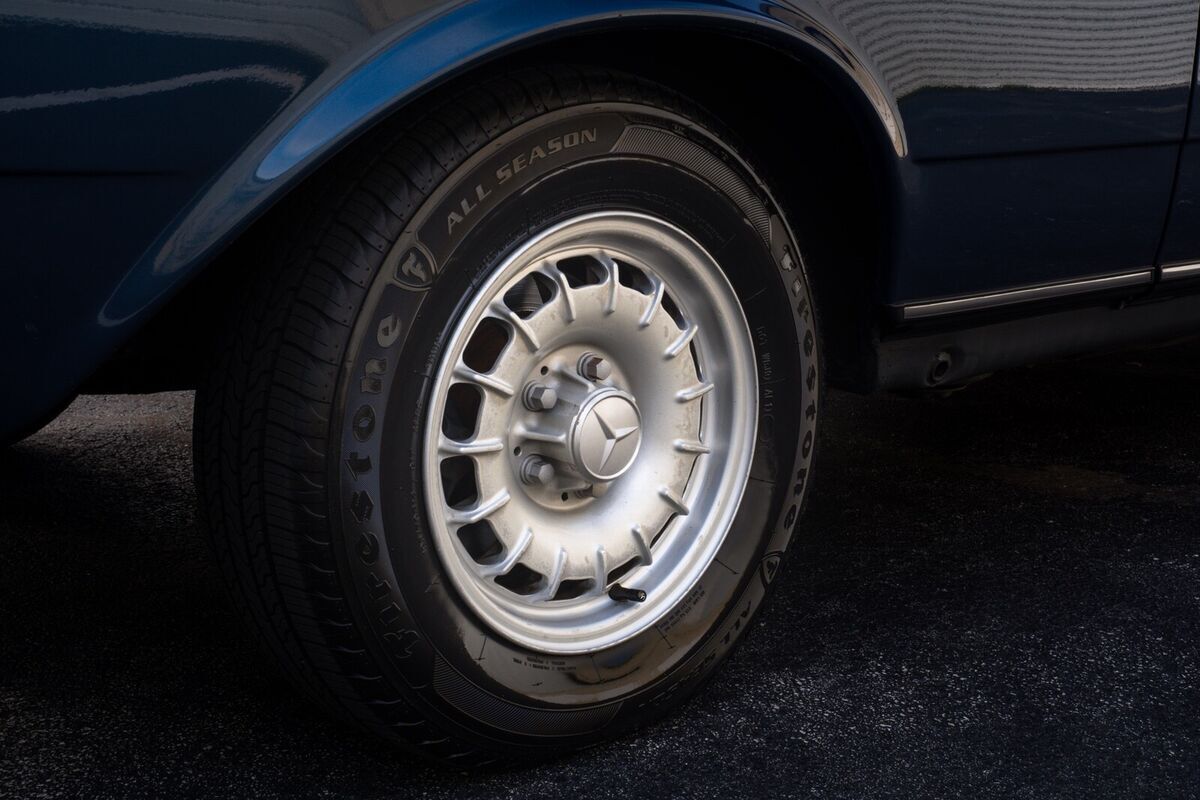 1984 Mercedes-Benz 300-Series CDT - photo 12