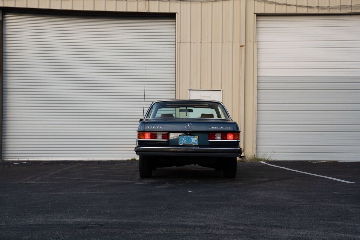 1984 Mercedes-Benz 300-Series CDT - photo 4