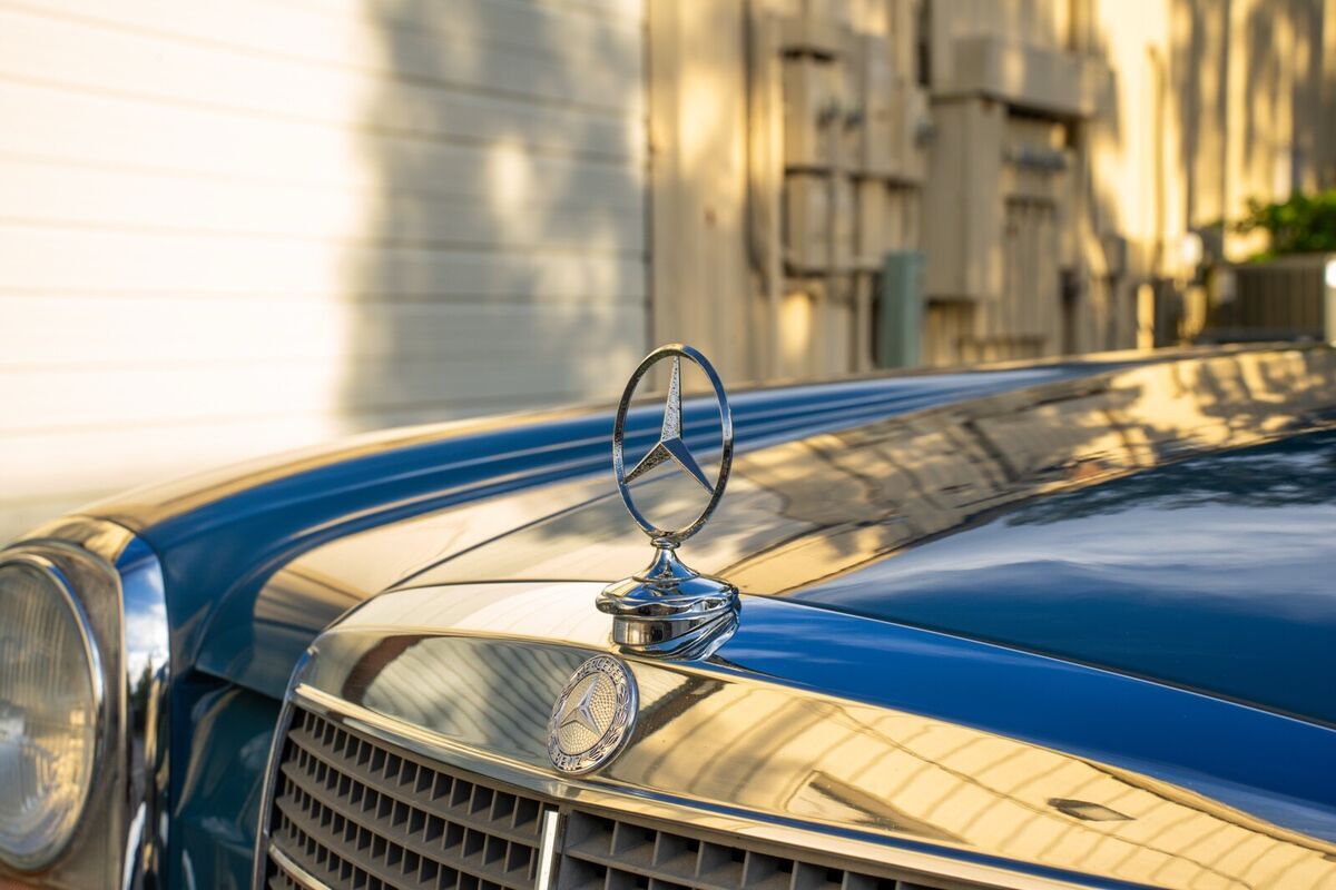 1984 Mercedes-Benz 300-Series CDT - photo 9