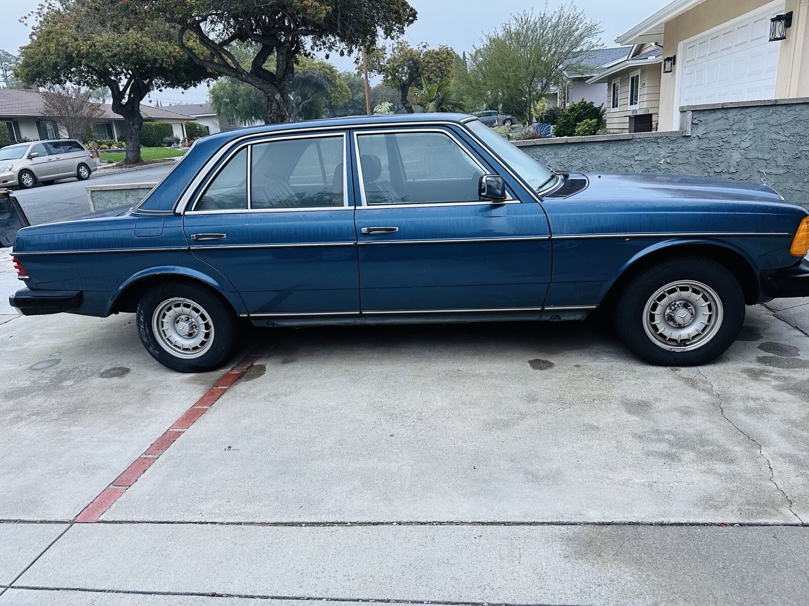 1984 Mercedes-Benz 300-Series DT - photo 3