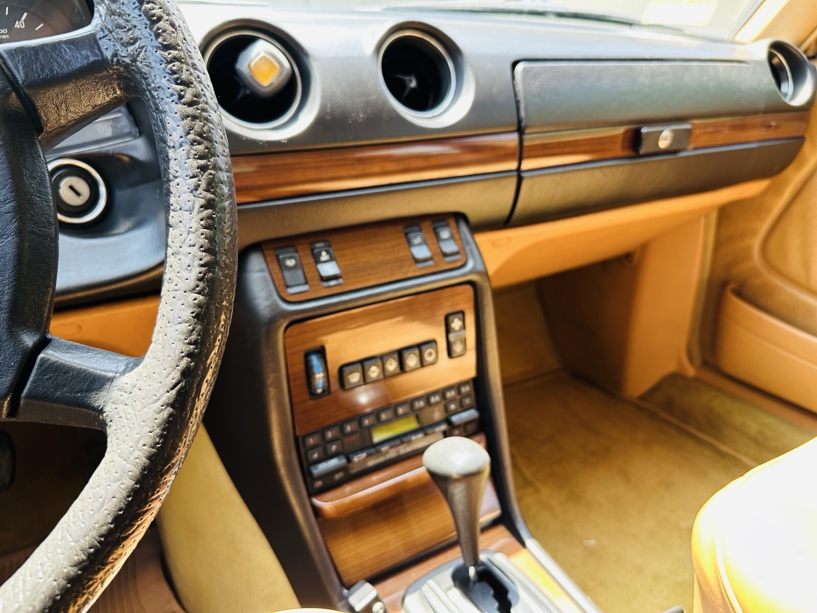 1984 Mercedes-Benz 300-Series DT - photo 6