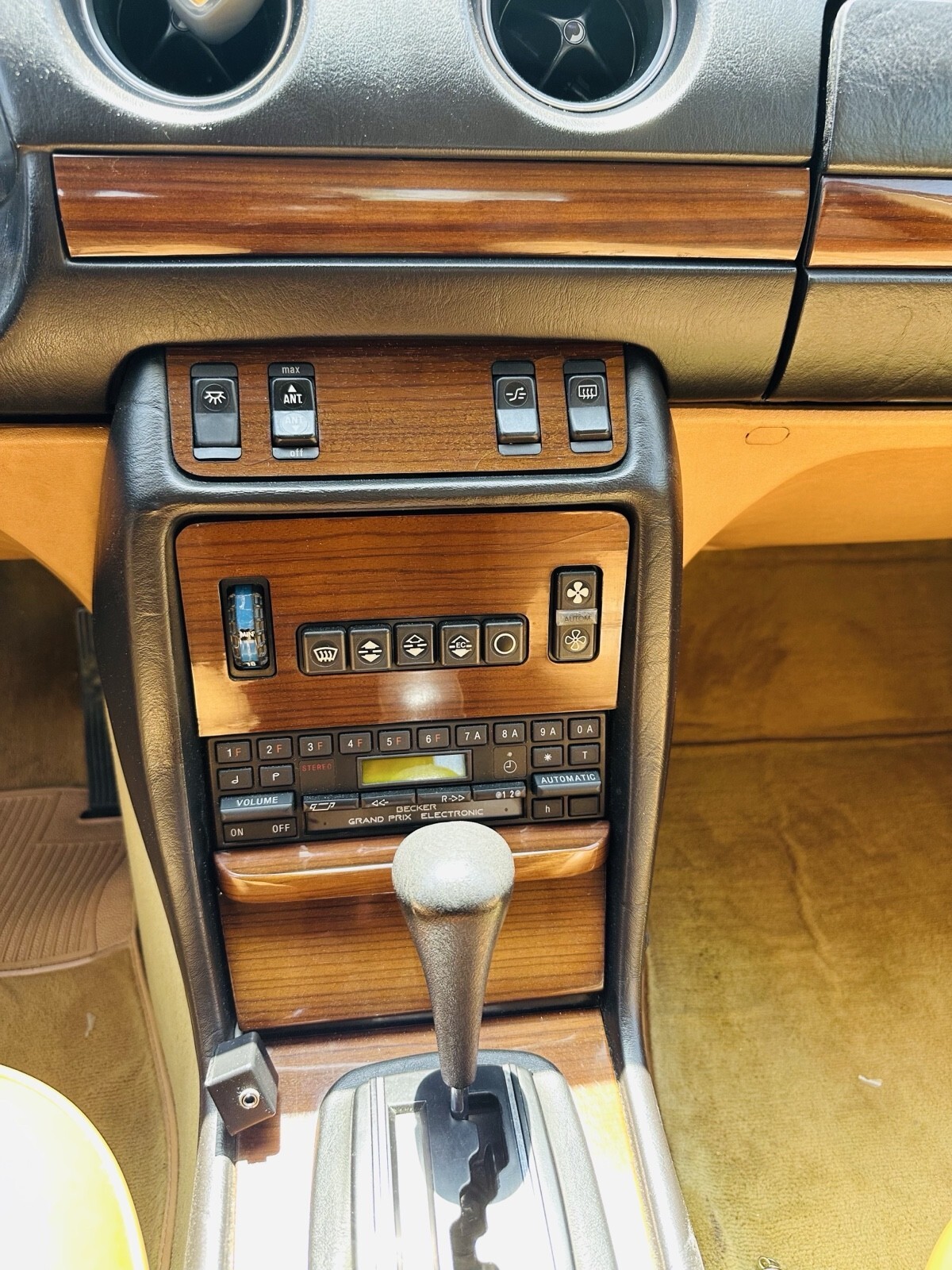 1984 Mercedes-Benz 300-Series DT - photo 8