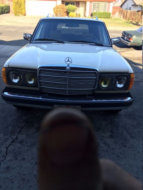 1984 Mercedes Benz 300 TD Turbo Diesel Wagon 1984 Mercedes-Benz 300-Series
