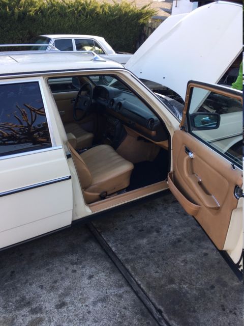 1984 Mercedes-Benz 300-Series - photo 2