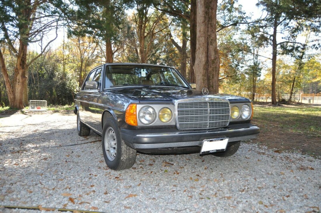 1984 Mercedes-Benz 300-Series