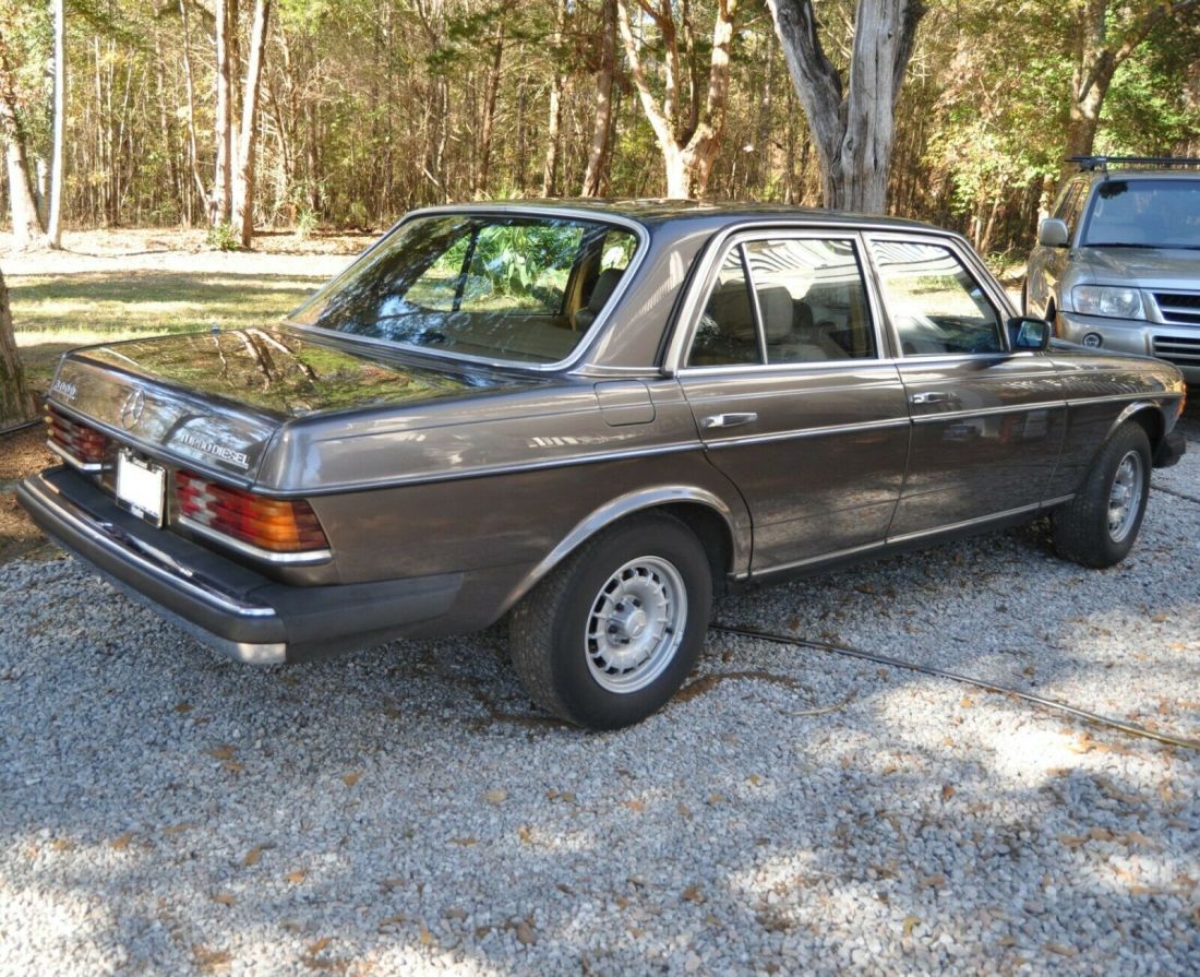 1984 Mercedes-Benz 300-Series - photo 3