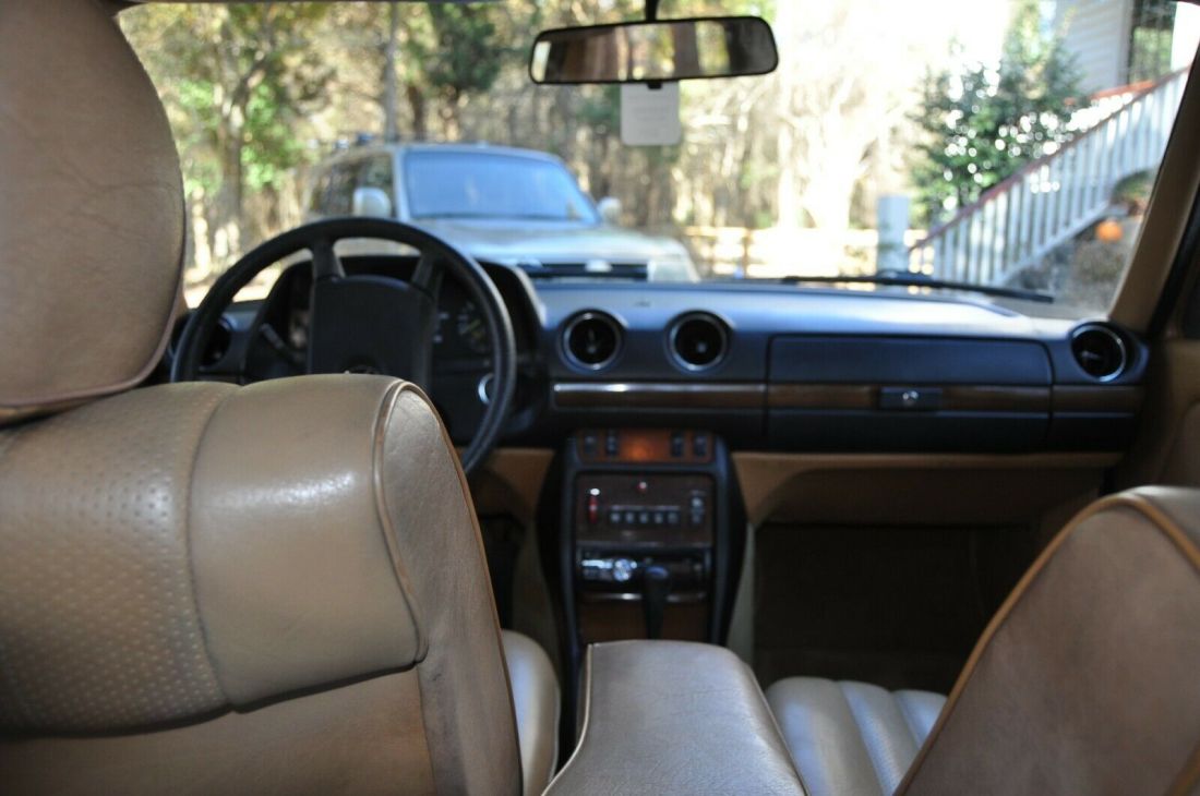 1984 Mercedes-Benz 300-Series - photo 5