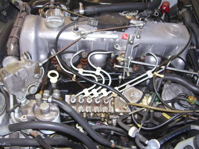 1984 Mercedes-Benz 300-Series - photo 13