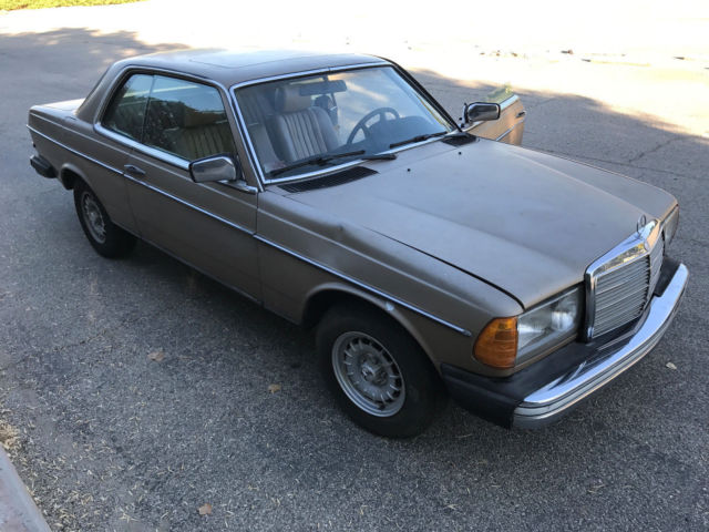 1984 Mercedes-Benz 300-Series