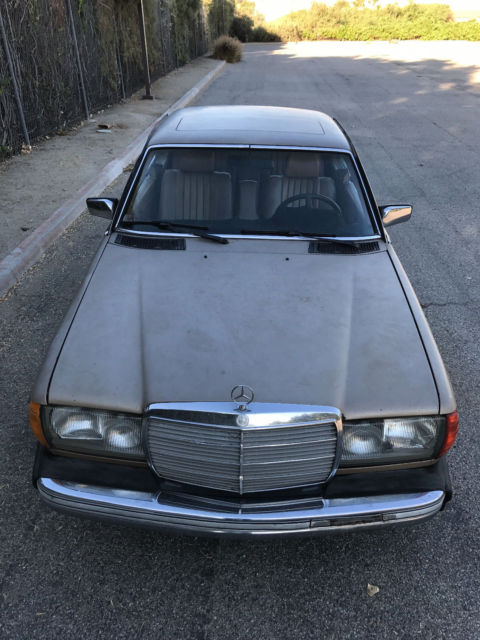 1984 Mercedes-Benz 300-Series - photo 2