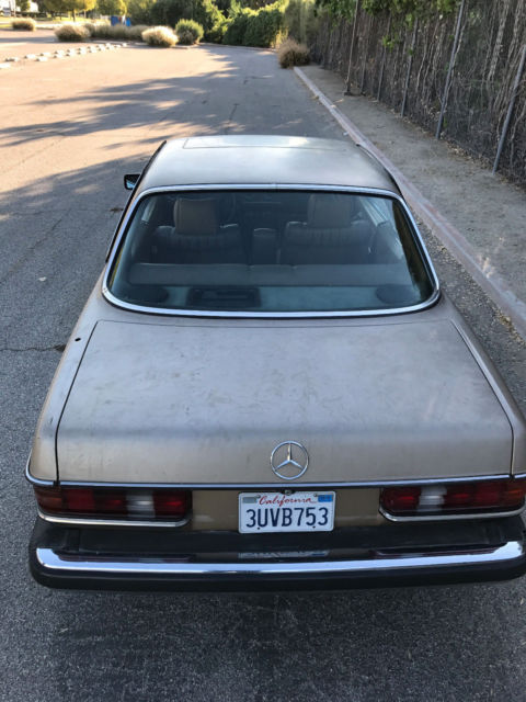 1984 Mercedes-Benz 300-Series - photo 6