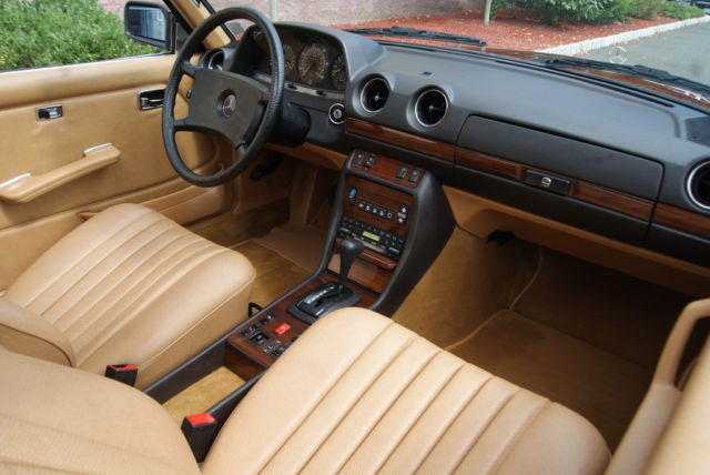 1984 Mercedes-Benz 300-Series Base Coupe 2-Door - photo 13