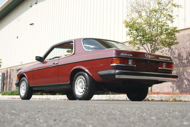 1984 Mercedes-Benz 300-Series Base Coupe 2-Door - photo 8