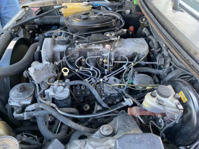 1984 Mercedes-Benz 300-Series 300CD Turbo Coupe CDT Diesel 300CDT 2 Door W123 - photo 11