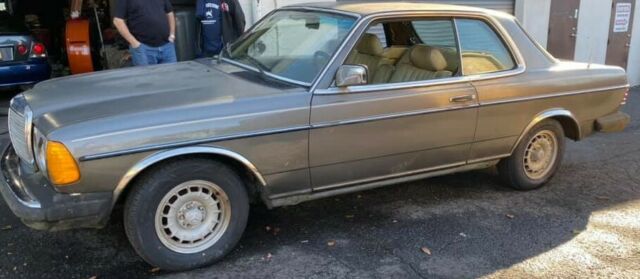 1984 Mercedes-Benz 300-Series 300CD Turbo Coupe CDT Diesel 300CDT 2 Door W123 - photo 7