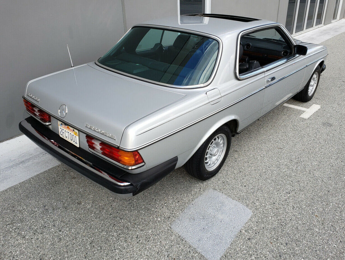 1984 Mercedes-Benz 300-Series 300CD - photo 3