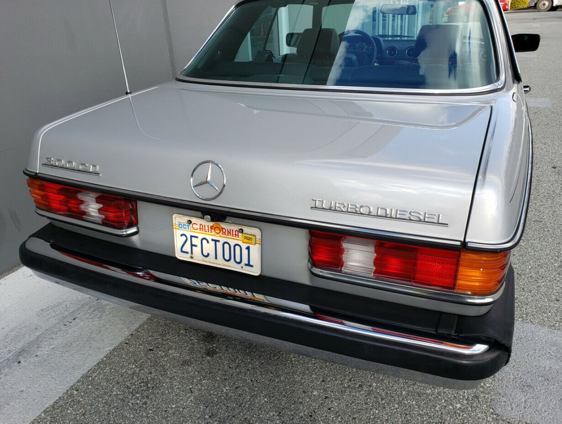 1984 Mercedes-Benz 300-Series 300CD - photo 6