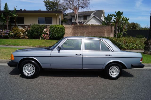 1984 Mercedes-Benz 300-Series 300D - photo 4