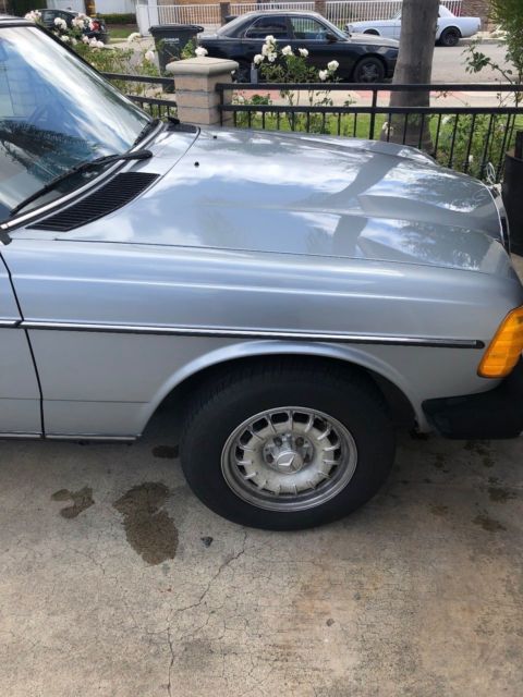 1984 Mercedes-Benz 300-Series - photo 4