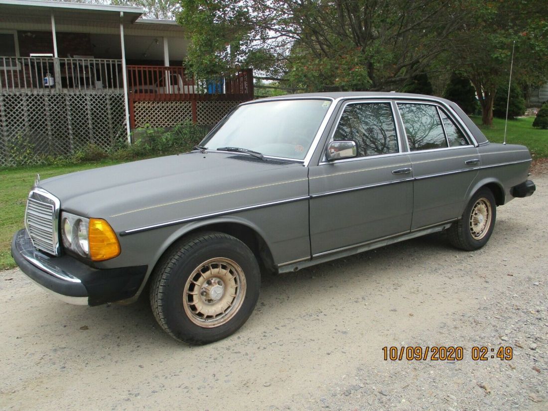 1984 Mercedes-Benz 300-Series 300 DT - photo 3