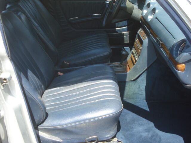 1984 Mercedes-Benz 300-Series - photo 8