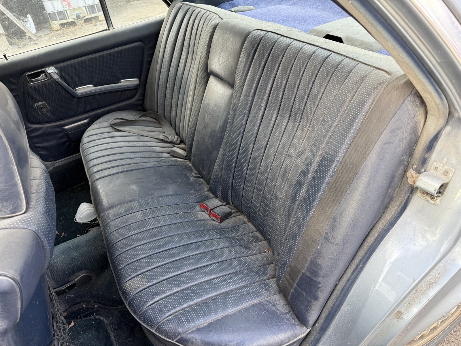 1984 Mercedes-Benz 300-Series DT - photo 12