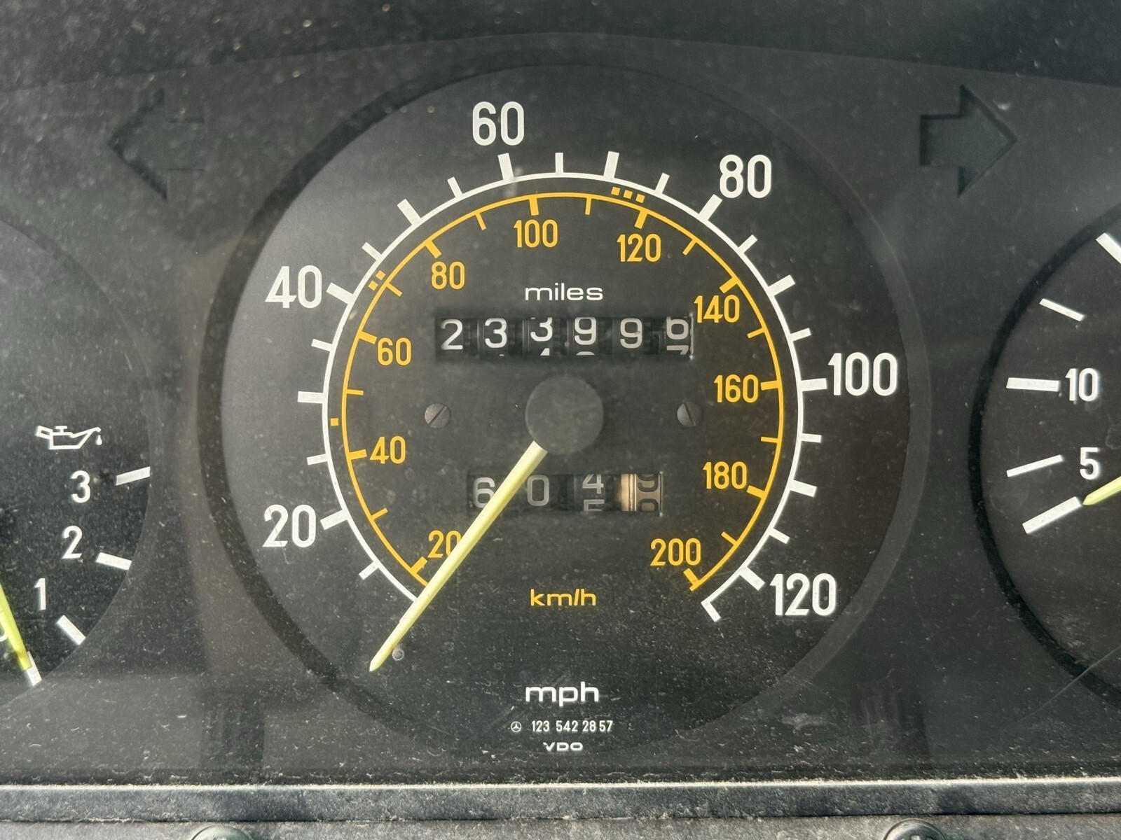 1984 Mercedes-Benz 300-Series DT - photo 13