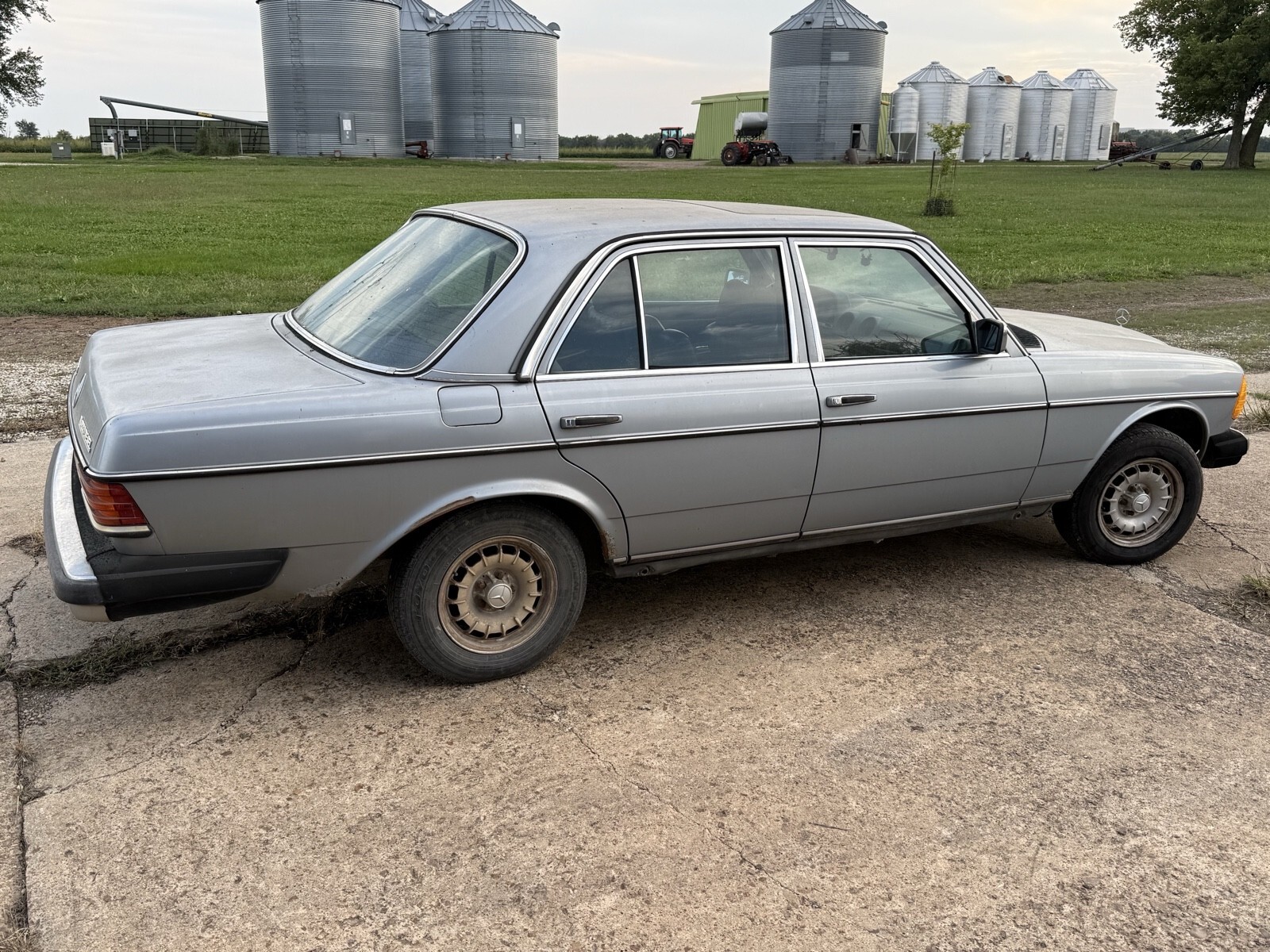 1984 Mercedes-Benz 300-Series DT - photo 6