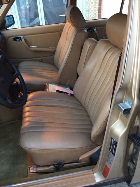 1984 Mercedes-Benz 300-Series - photo 11