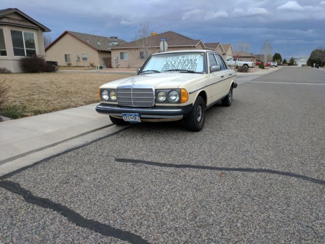 1984 Mercedes Benz 300D Turbo Diesel (California Car) 1984 Mercedes-Benz 300-Series