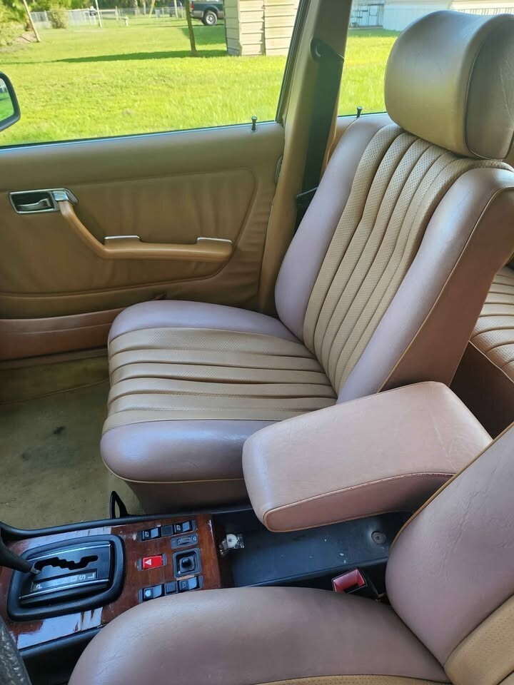 1984 Mercedes-Benz 300-Series - photo 10