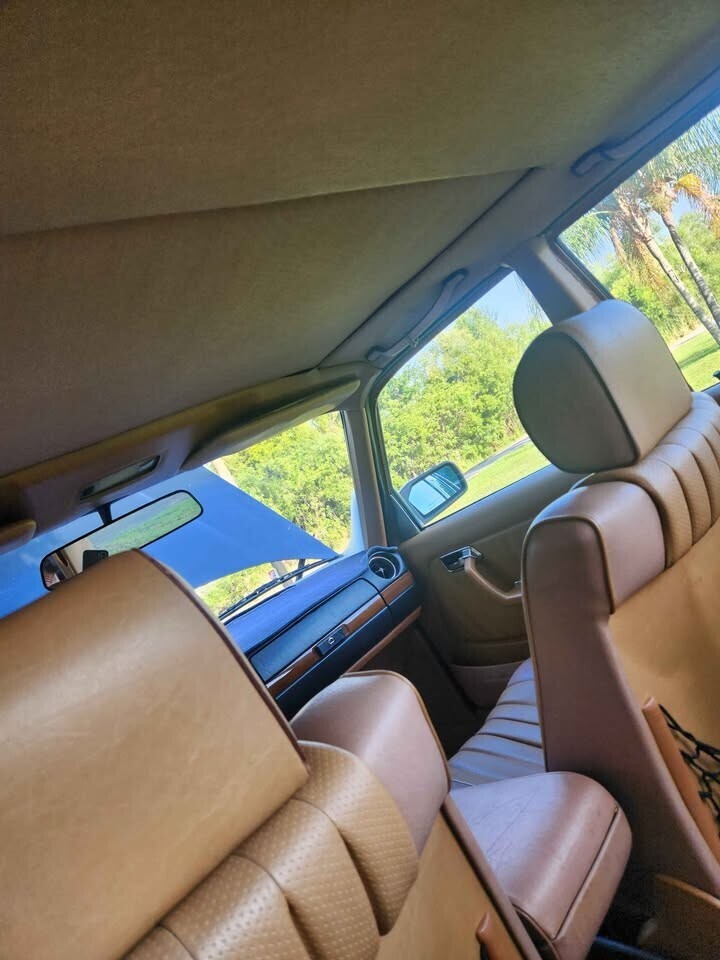 1984 Mercedes-Benz 300-Series - photo 13